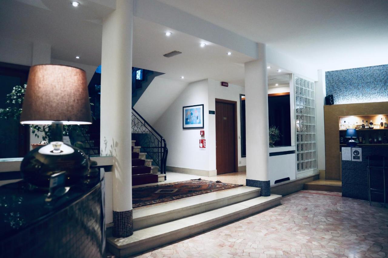 Hotel All'Oasi Паезе Экстерьер фото