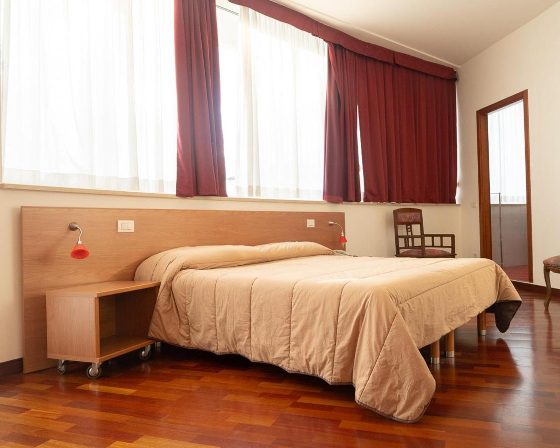 Hotel All'Oasi Паезе Экстерьер фото
